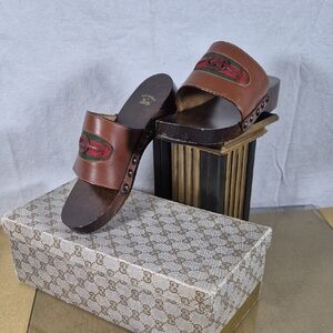 GUCCI  Leather Sandals